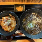 Oofunato No Kemuri - 四元豚丼ハーフ＋かけ蕎麦ハーフ