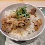 らぁ麺花萌葱 - 豚丼