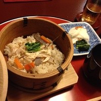 東京 芝 とうふ屋うかい - 鳥ごぼうごはん。