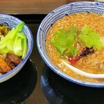 横濱一品香 湯麺小館 ららぽーと横浜店 - 台湾麺線＋ルーロー飯1580円