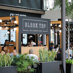 BLACK TAP Craft Burgers&Beer - 