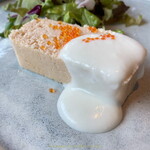 Bar Espanol YEBRA - 前菜： 秋鮭のパステル x かぶのクリームソース