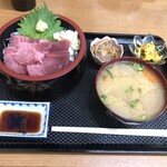 えちぜん - 中とろ丼・小鉢2品・まぐろ団子汁