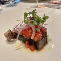 PRIMO - カツオの瞬間炭火炙り焼き　フルーツトマトソース
