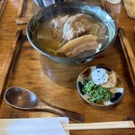 沖縄そば 峰 - 料理写真:ミックスそば(ツルツル麺) 1,200円