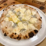 ピッツェリア パーレンテッシ - 