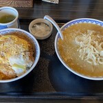 ごはん処食堂ミサ - みそ半玉＋カツ丼セット