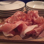 パーラー３０５ - プロシュート（生ハム）とサラミ