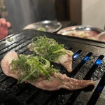 焼肉はなれ - 
