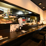 居酒屋 たぼ田 - カウンター