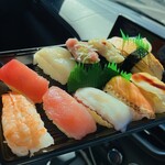 小僧寿し - 握り10貫