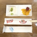 どんQ - 冷奴&小梅&漬物