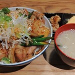 とんかつ めし処 長屋 - スタミナ豚丼 ¥1100