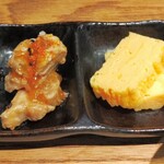 Tonkatsu Meshidokoro Nagaya - 小皿（鶏肉煮　だし巻き卵）付き…