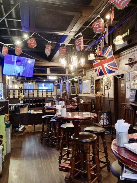 BRITISH PUB QUARTERS photo 4