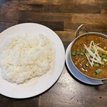 インド料理 サラダ - マトンカレー辛口