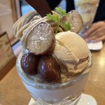 PATISSERIE LA RICHE-TERRE - ◉モンブランパフェ1,320円【税込】