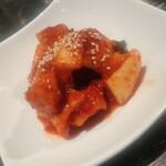 焼肉ホルモン 萬石 - カクテキ ￥450-税別 (辛味＜旨味)◎