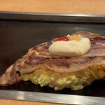 象屋 - 生地がやさしい味なので、酸味のある濃いどろソースも合うね