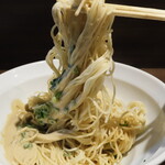 NIBOSHI MANIA - 紅ズワイ蟹ミソバターの和え玉　麺リフト