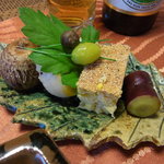 京遊膳かが田 - ランチ（３０００円）の秋の八寸。里芋やホタテの黄身焼きなど季節を味わえます