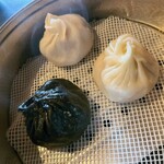 小籠包ガーデン大地 - 小籠包3種盛(トリュフ・蟹味噌・プレーン)￥490-税別