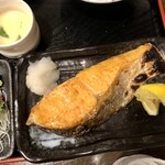 Uoine - サーモンの塩焼きの定食