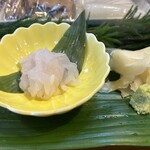 寿司処飯田 - 白海老　ワサビ醤油で　イヤ醤油いらんなコレ