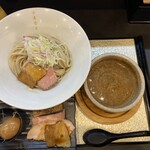 麺者すぐれ - 特製濃厚魚介白つけ麺(大盛り)1,450円