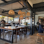 たてしな湖畔エプロンマーク - 店内