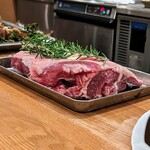 La Stalla - このお肉の怪しげな色気がたまらんかった