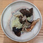 La Stalla - 松茸と舞茸のローストにヴェルッタータ