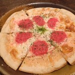 美味門横丁 - 明太チーズピザ