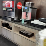 Honolulu International Airport JAL Sakura Lounge - 