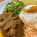 Kussiya–Srilanka スリランカの台所 - 香草サラダ、チキンカレー、人参粉チーズ和え