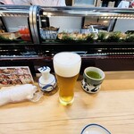 Miyakozushi - ランチビールで待ちましょう