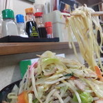 味よし - 麺はプリプリで塩分も強めでU＾ェ＾U好み・・・ﾍU^ｪ^U ｵﾃ!