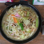 味よし - タバコが100mmですから20cm強の巨大さ・・・U￣ー￣U ﾆﾔﾘ