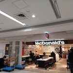 マクドナルド - アピア店…。