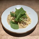 Kamakura Pasuta - イタリア産ポルチーニ茸とスモークチーズの豆乳デュクセルパスタ