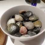 ルカンケ - 小石