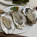 ゆたか食堂 - 赤崎の生牡蠣