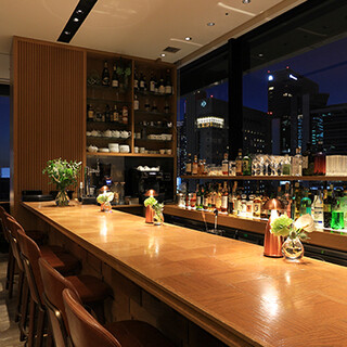 銀座の夜景が一望できる上質空間で特別な時間をお過ごしください