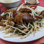 レバニラや金太郎 - レバニラ定食＋ハラミ増し