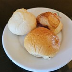 ル・パスタガーデン - 食べ放題のパン チーズ、紫芋、メープル