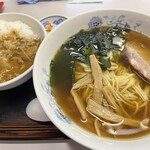 Chuuka Soba Tamiya - ラーメン＋半カレー（750円）