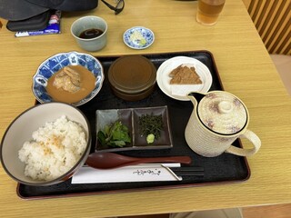 Saishokutei Yamada - 鯛茶漬けセット