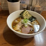 麺処 びぎ屋 - 醤油らーめん900円