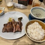 仙台 肉のいとう 炭火焼牛たん 直 - 