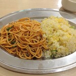 Yakimeshi Yakisupa Kintarou - 焼メシ＆ナポリタン ハーフ&ハーフ。